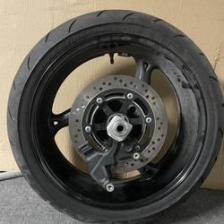 Suzuki Hayabusa: Rear Swing Arm, Rear Wheel And Tire