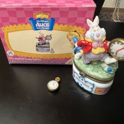 White Rabbit Porcelain 