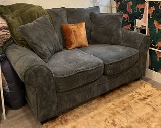 Bob’s Trevor Loveseat, Gray 72”
