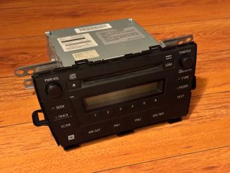 JBL 2011 Toyota Prius Head unit