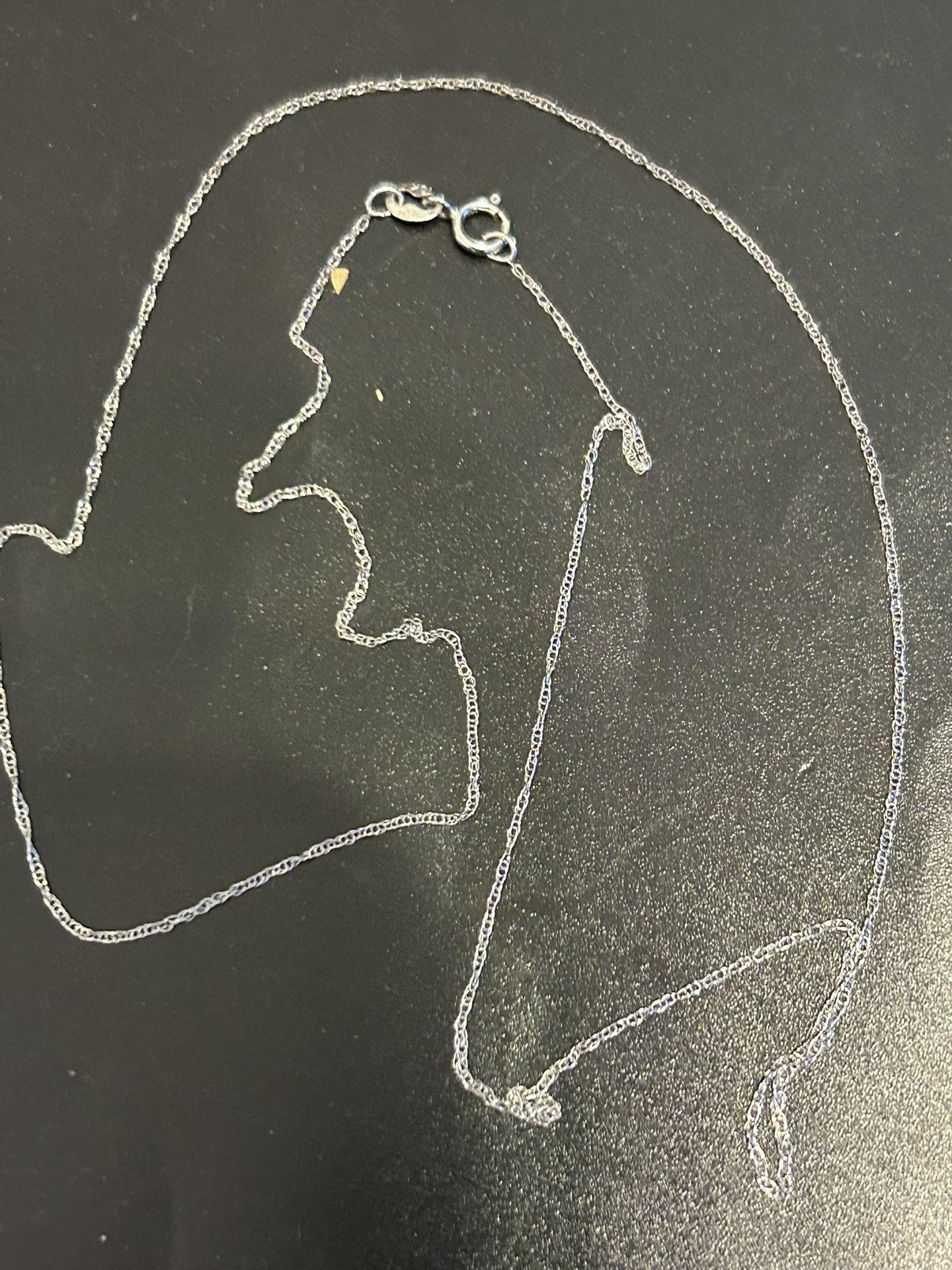 10 K White Gold Chain