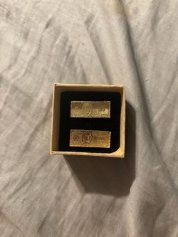 Gold bill earrings
