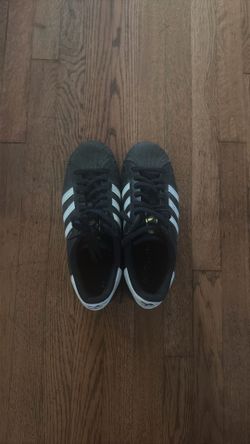 Adidas superstars