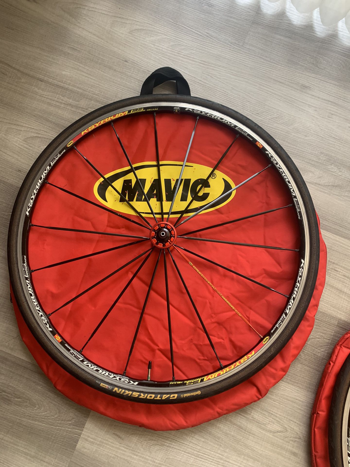 Mavic Krysirium Es  Anniversarie Wheel Set And Bags 