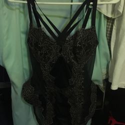 Victoria’s Secret corset size 36D