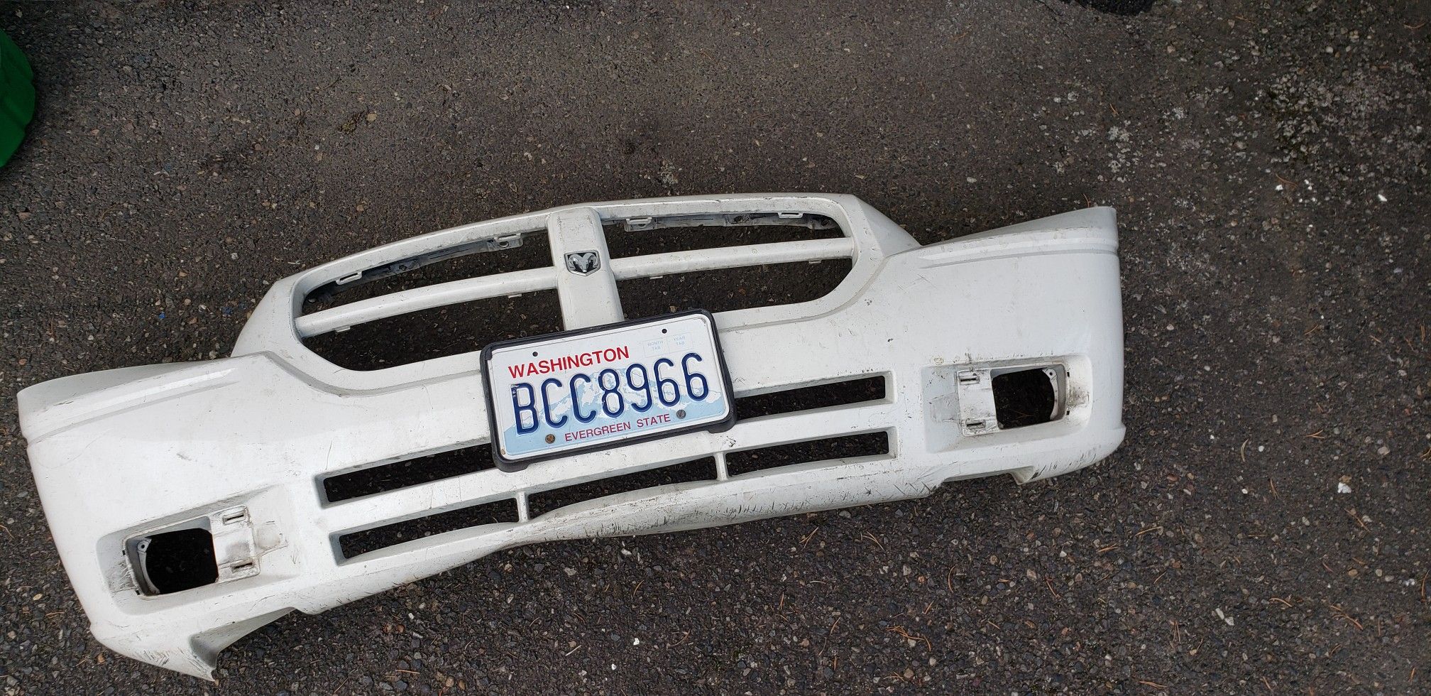 2005-2007 dodge magnum bumper