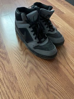 Men's size 12 Nike shoes