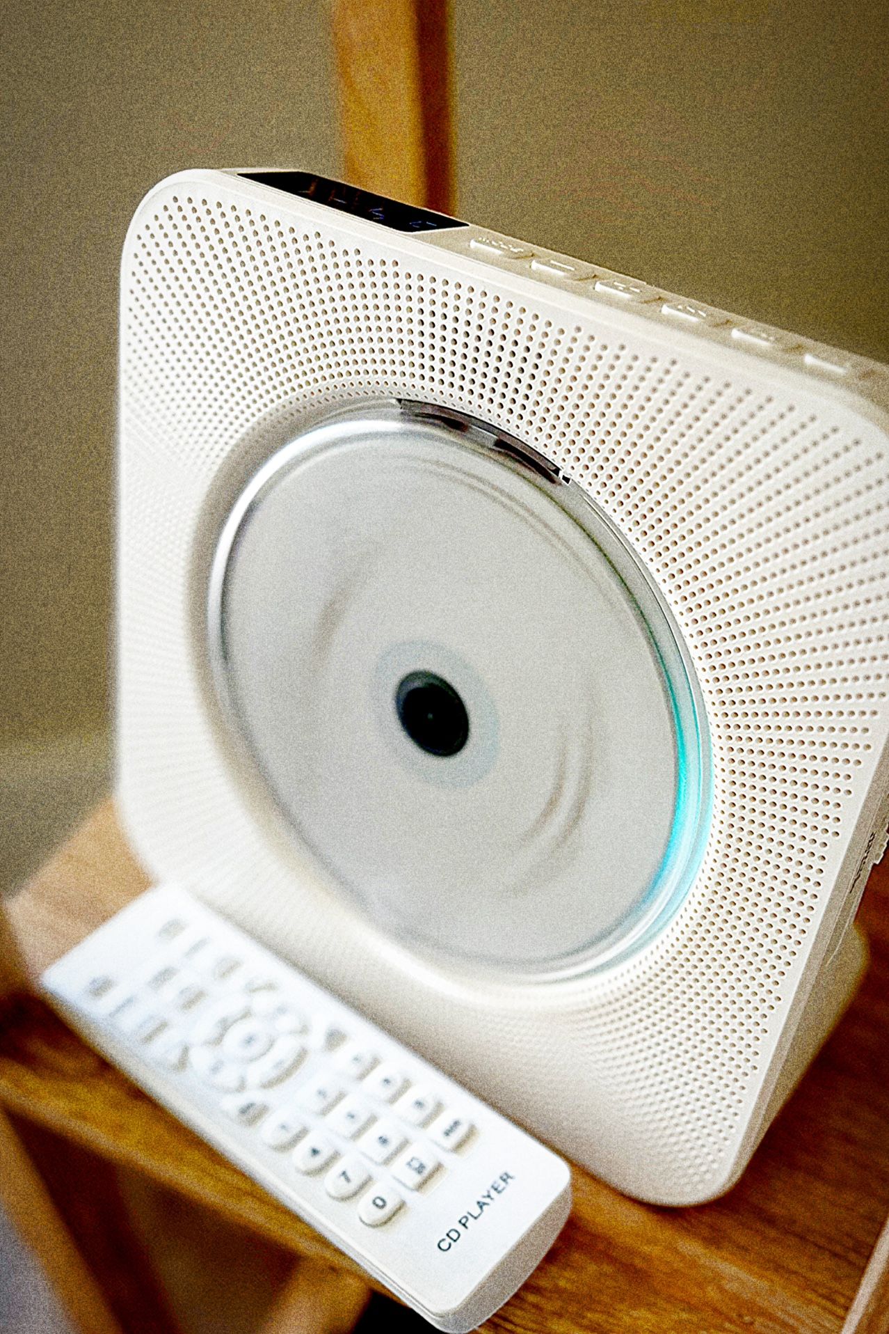 NEW! CD player bluetooth with speakers