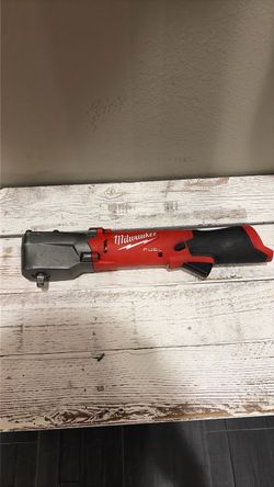 Milwaukee FUEL Cordless Right Angle Impact Wrench