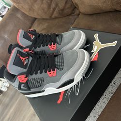 Jordan 4  Inferred Reds