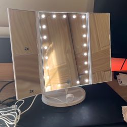 Make Up Mirror With Vanity Lights