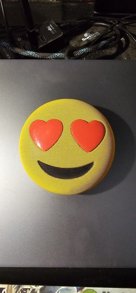 Emoji Bluetooth Speaker