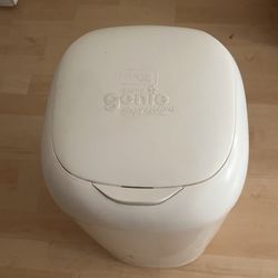 Diaper Geniue