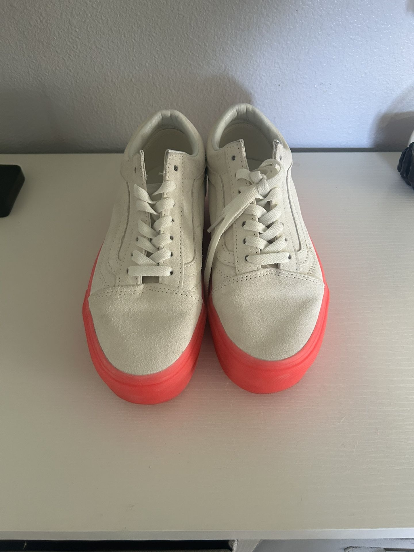 Woman’s 7 Vans Platform Shoes