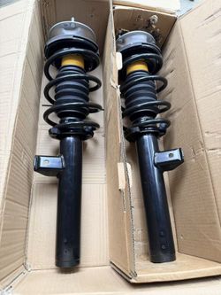This product is a front suspension shock absorber strut assembly pair for the BMW X3 F25 and X4 F26 (2011-2018). 106*