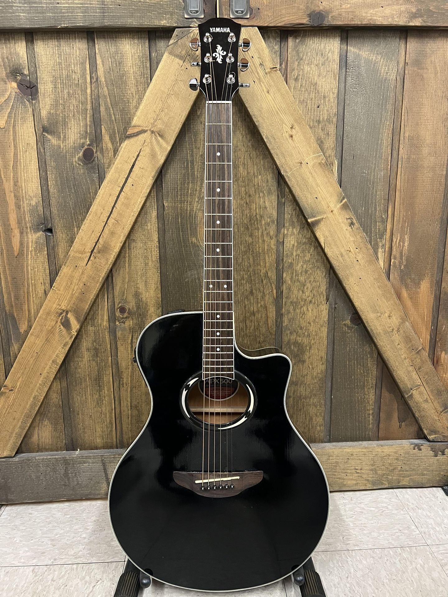 Yamaha APX-500-BL Guitar Acoustic/electric 6 String *4213