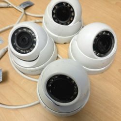 4-pack of Illustra Essential IES02CFBCWIYA 2MP Mini Dome IP Cameras 