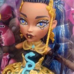 MONSTER HIGH SCARY SWEET BIRTHDAY CLEO DeNILE