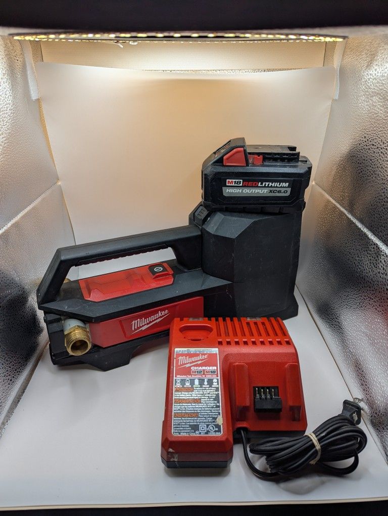 MILWAUKEE TRANSFER PUMP 2771-20