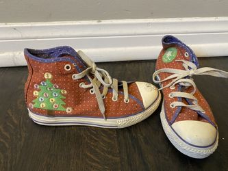 Vintage Christmas Tree Converse