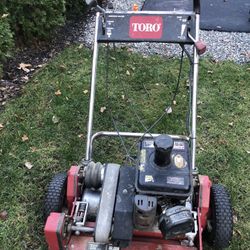 Toro greensmaster 1000 Reel Mower for Sale in Winchester, MA