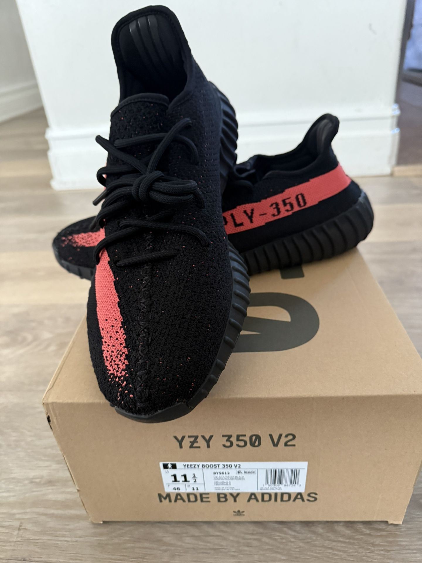 Size 6.5 US adidas Yeezy Boost 350 V2 Red Stripe Core Black/Red Low adidas Yeezy Boost 350 V2 Low Red Stripe Core Black Mens  main image 3