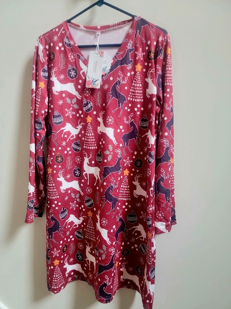 Kabento Christmas Reindeer Ornament Tree Print Top M. Holiday Festive Nightgown