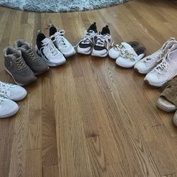 Women’s Shoe Size 7 Pairs.  Some Brand New.  Size 7.5