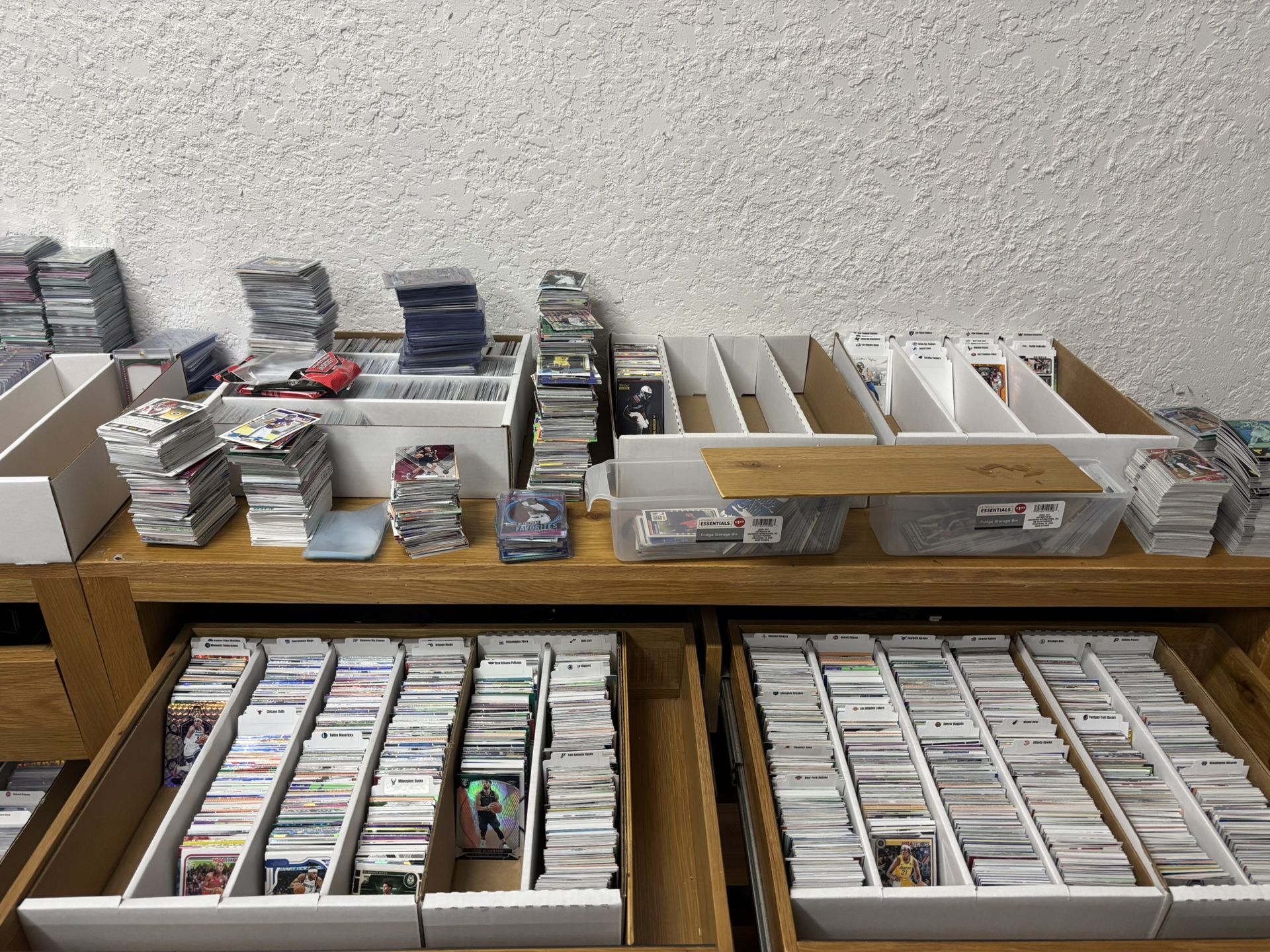 SPORTS CARD COLLECTION