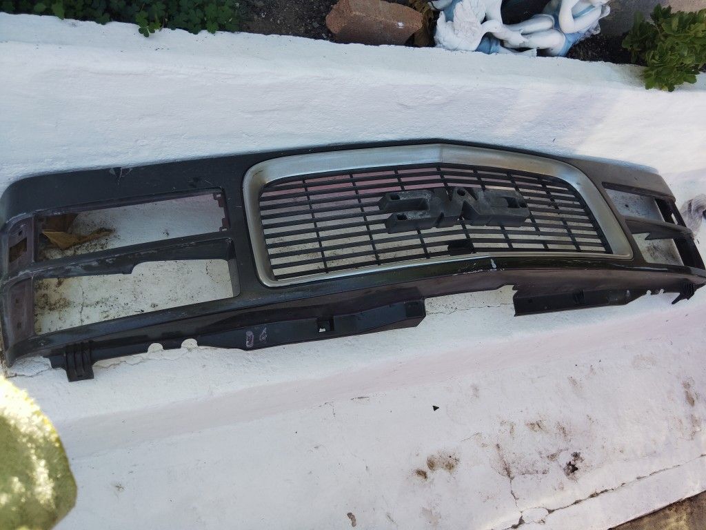 94 GMC Sierra Grill It Free!!!