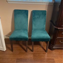 Pair Matching Parsons Chairs Like New