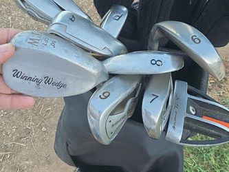 Palos de golf y pelotas