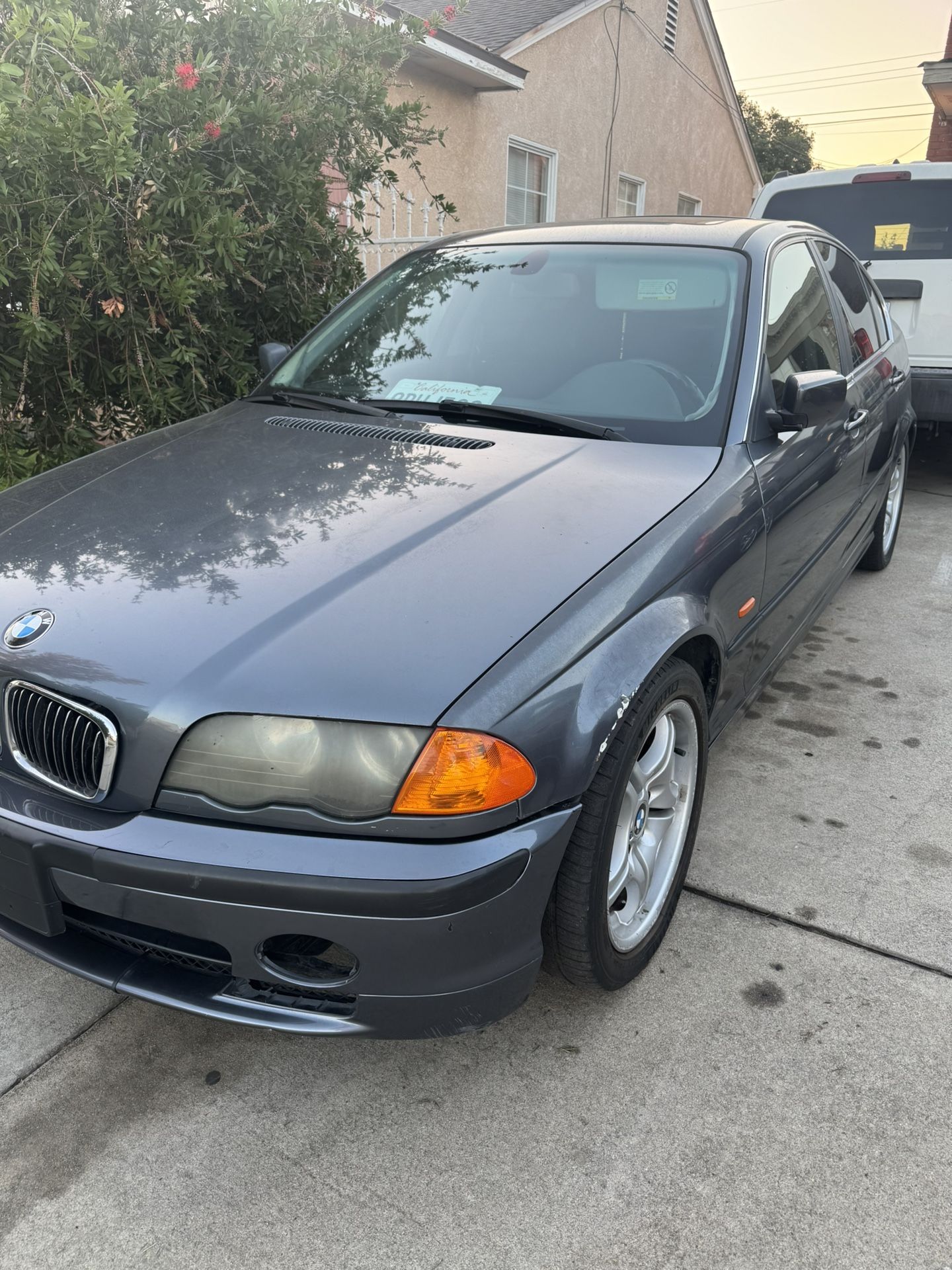 2001 BMW 330i