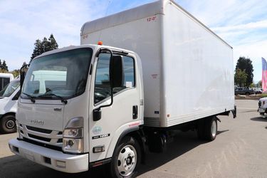 2023 Isuzu NRR
