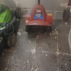 Toro Power Snow Shovel Plus