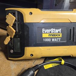 EverStart Maxx 1000 Watt Power Inverter (Model PC1000E)