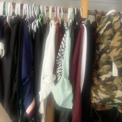 Huge lot Of Ladies Clothing Over 100 Items All Small