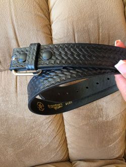 Mens black leather belt size 34