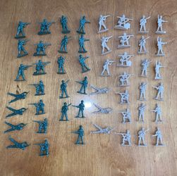 Greenbrier International Plastic Army Men Soldiers Military Figures Lot Of 50