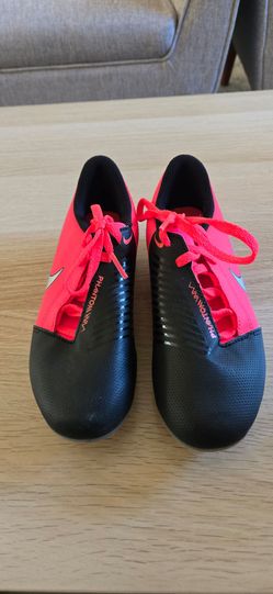 Kids Nike Soccer Cleats size 1