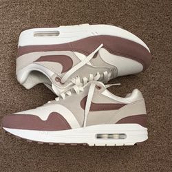 Nike Air Maxes