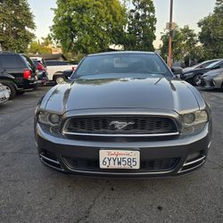 2013 Ford Mustang V6 Automatic