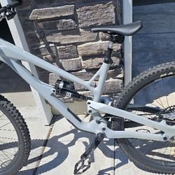 YT Jeffsy Uncaged 6 Sram XX1 Eagle AXS MTB.      