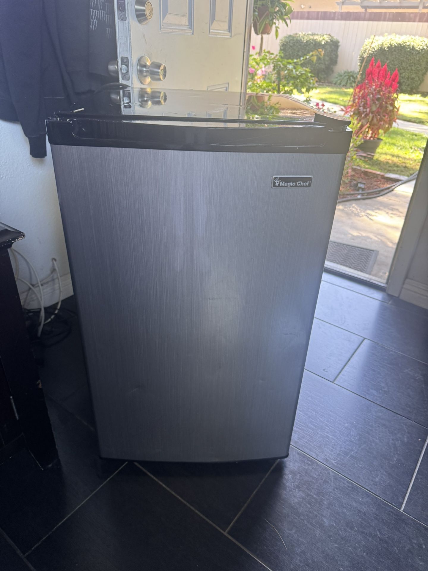 Magic Chef Mini Fridge