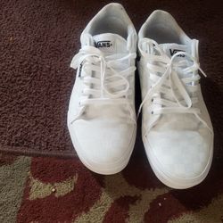 Brand new pair of 9 and a 1/2 vans vans nice pair of shoes loose they hurt my feet if you're interested 40 bucks $80 purchase