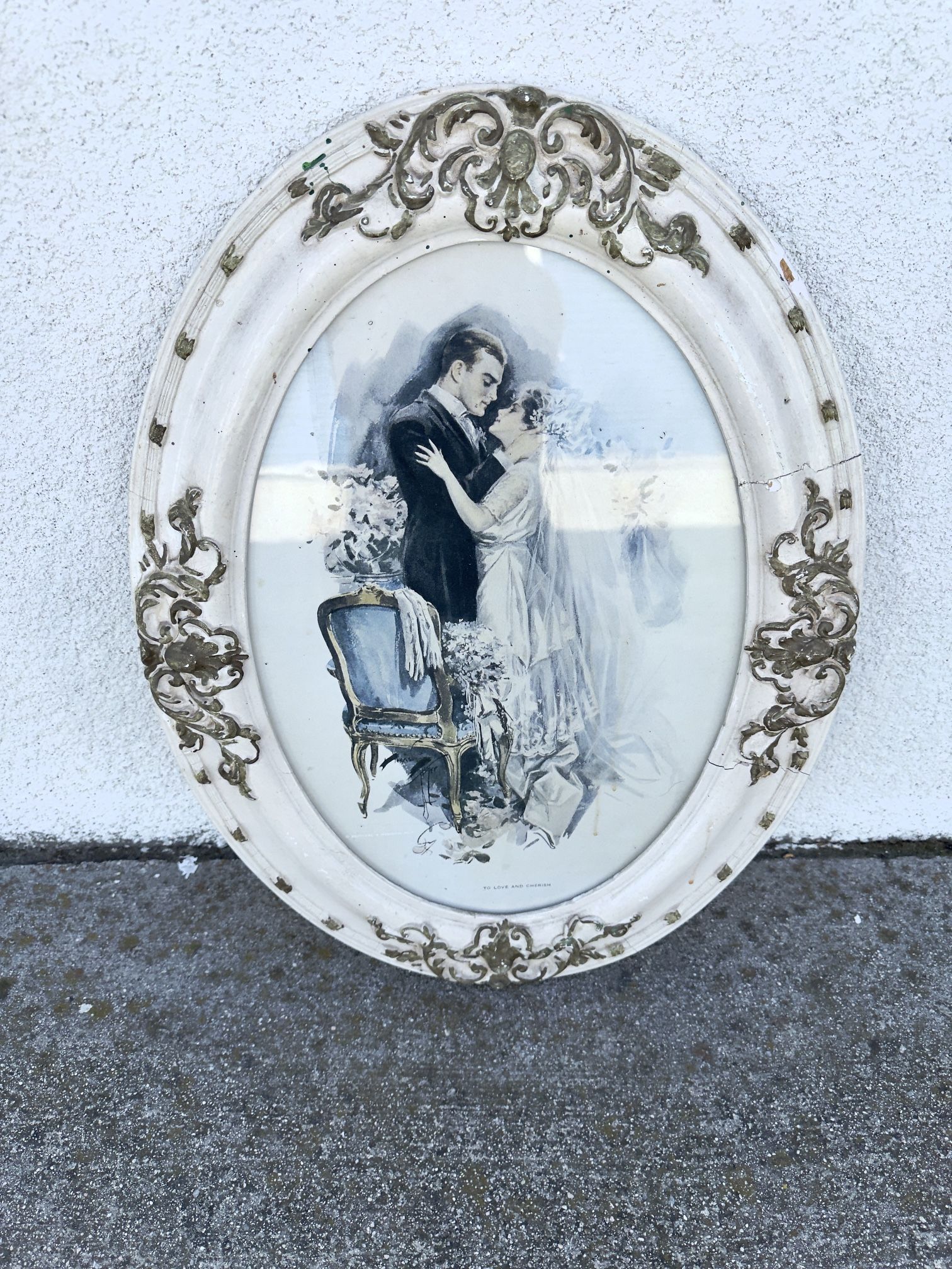 Antique Oval Frame/Art $40 OBO