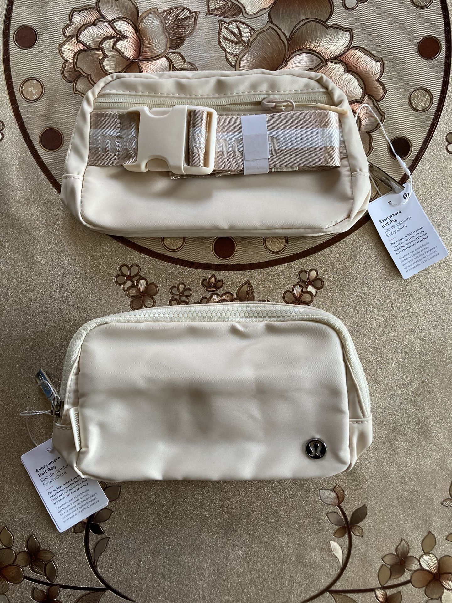 Lululemon Everywhere Belt Bag