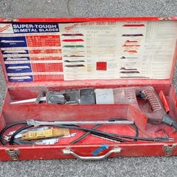Milwaukee Heavy Duty Corded Sawzall With Blades And Case
