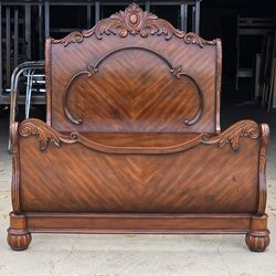 QUEEN BED FRAME