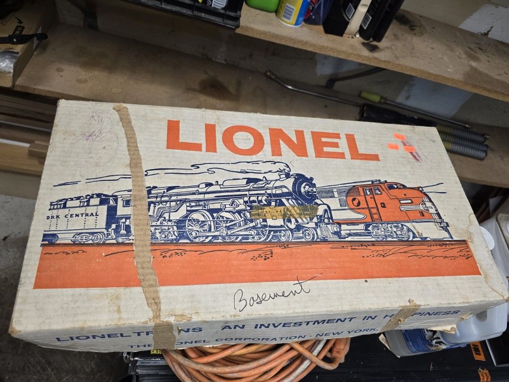 Lionel Train Set
